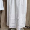 Robe longue en drap ancien et broderie anglaise Rose & Marie – Taille M/L