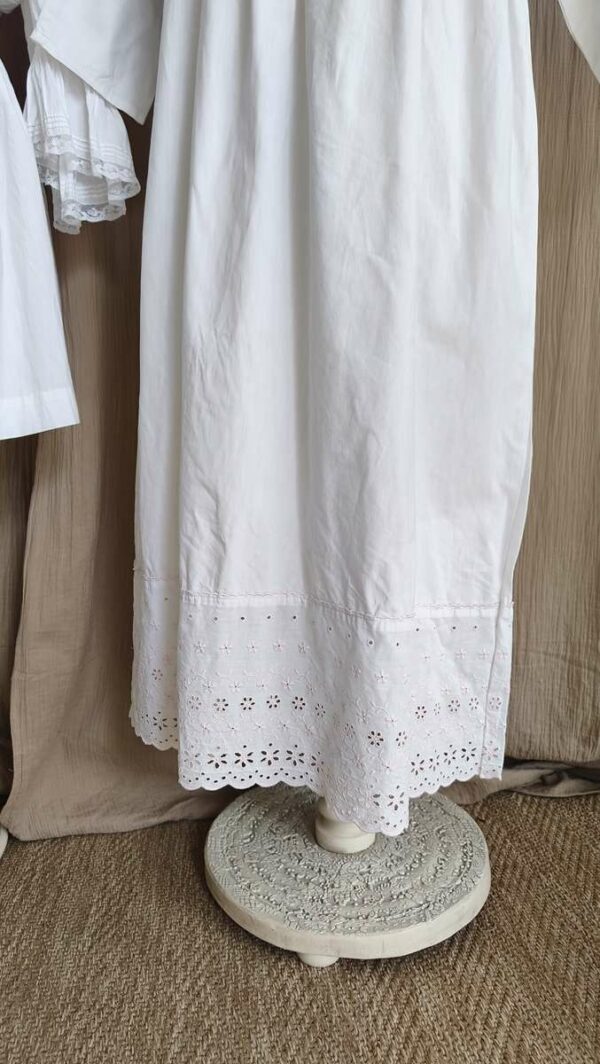 Robe longue en drap ancien et broderie anglaise Rose & Marie – Taille M/L