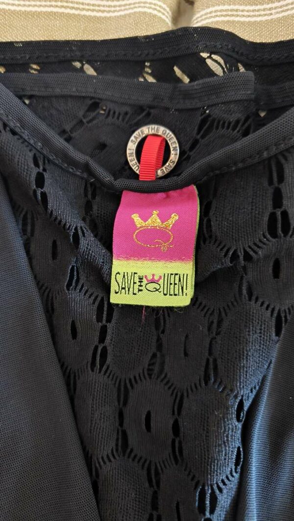 Top tunique ajouré Save the Queen noir – T38 – Made in Italy