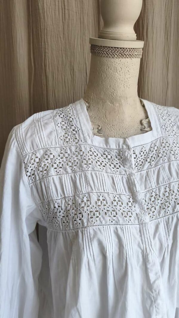 Blouse Rose & Marie en coton ancien et broderie anglaise – Taille 36/38