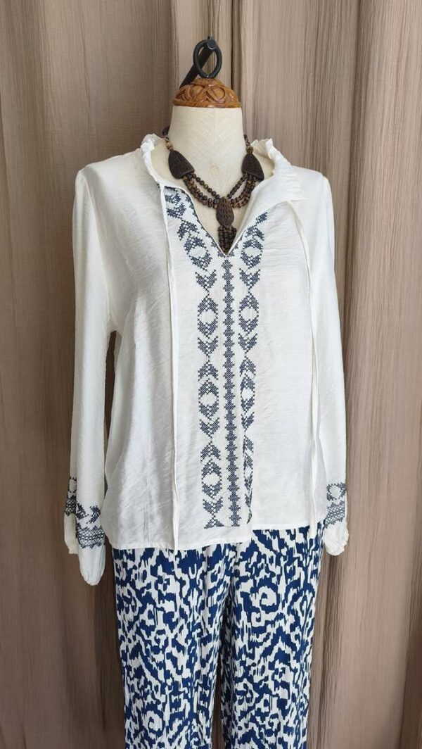 Blouse bohème blanche brodée T.S/M – Neuve avec étiquette