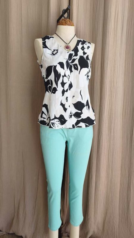 Débardeur blanc à fleurs noires T38 – Esprit chic