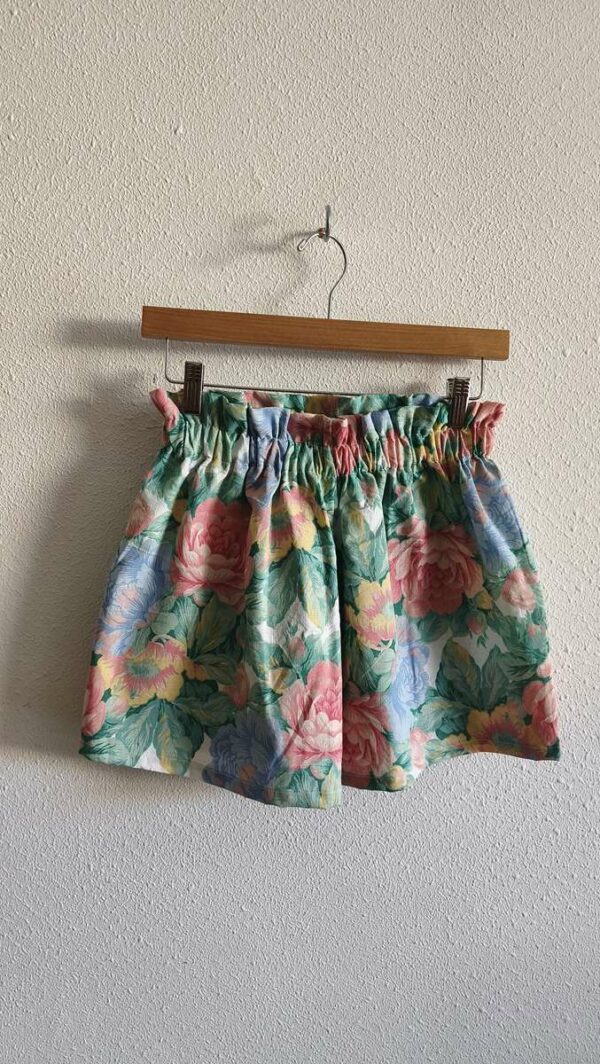 Short Rose & Marie en drap vintage fleuri – Taille 36/38