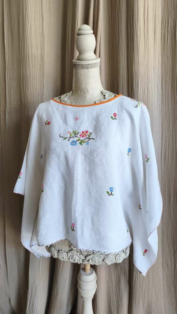 Top ample Rose & Marie en nappe ancienne brodée – Taille unique