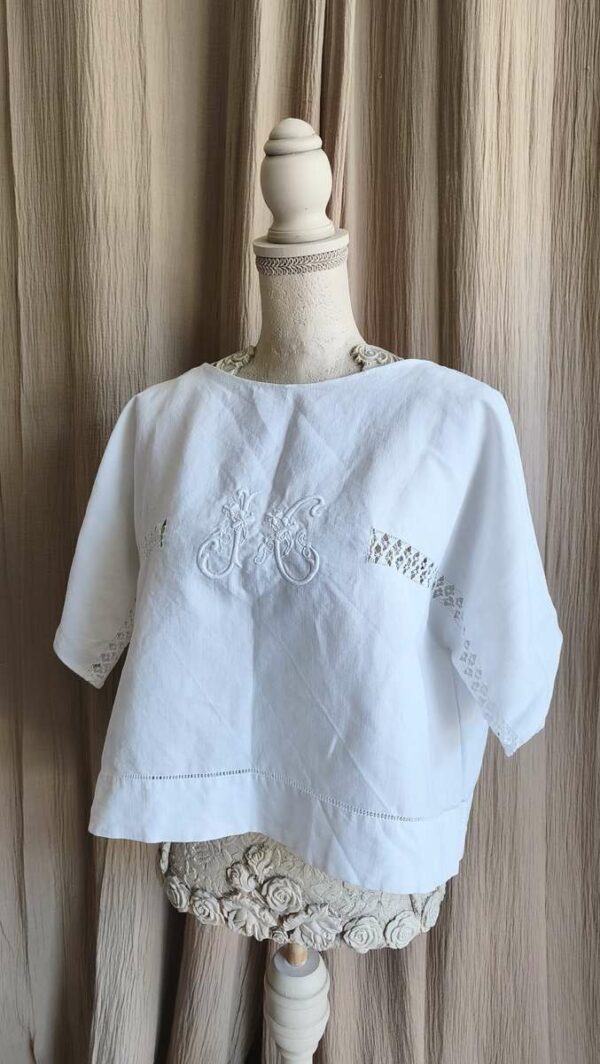 Top Rose & Marie en coton ancien brodé – Taille unique