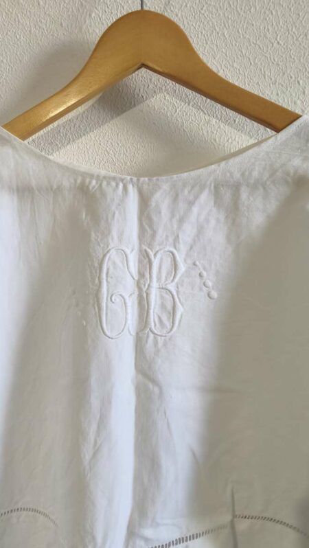 Top Rose & Marie en coton ancien brodé