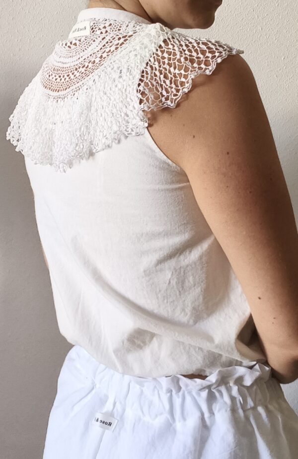 Grand col romantique en crochet ancien – Rose & Marie