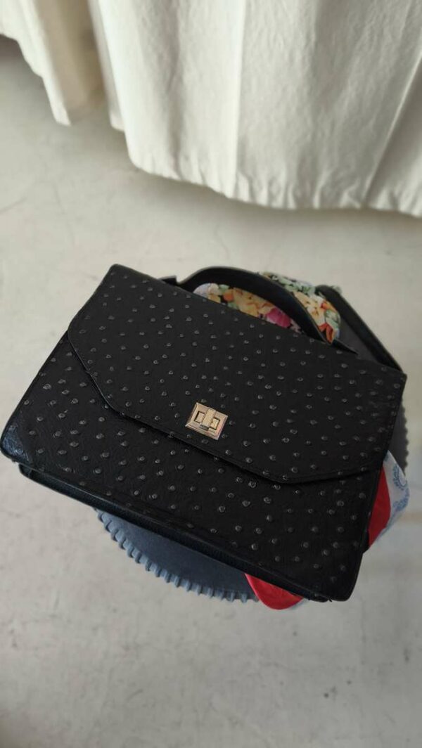 Sac vintage noir en cuir – 31 × 22 cm