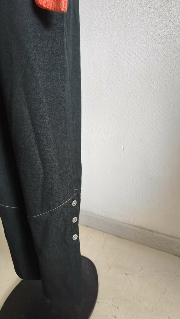 Pantalon vintage noir à boutons – Taille 38