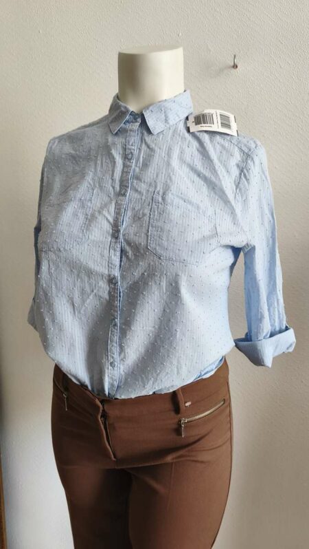Chemisier bleu ciel en coton plumetis – Taille 46