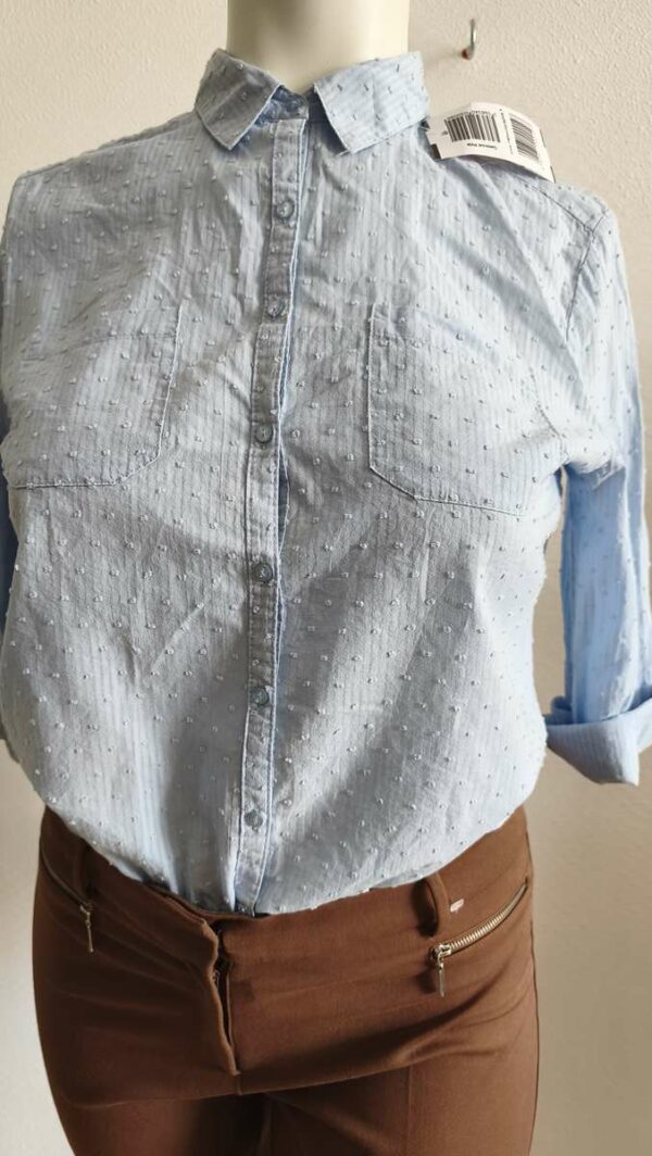Chemisier bleu ciel en coton plumetis – Taille 46