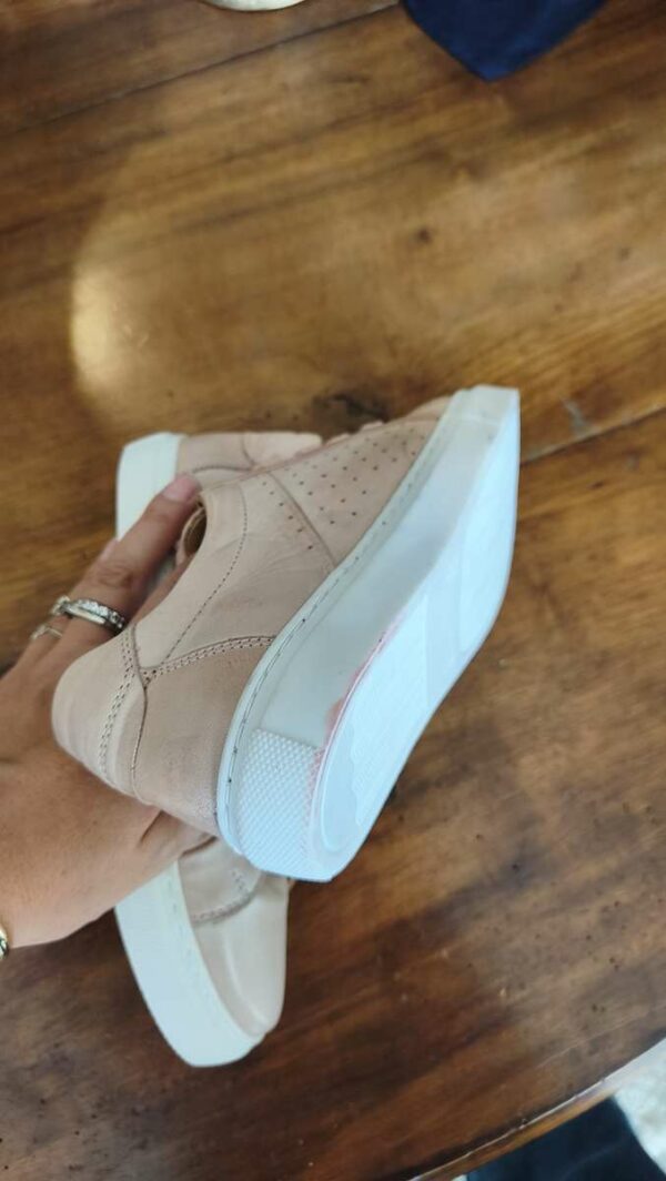 Baskets en cuir rose poudré – Pointure 36