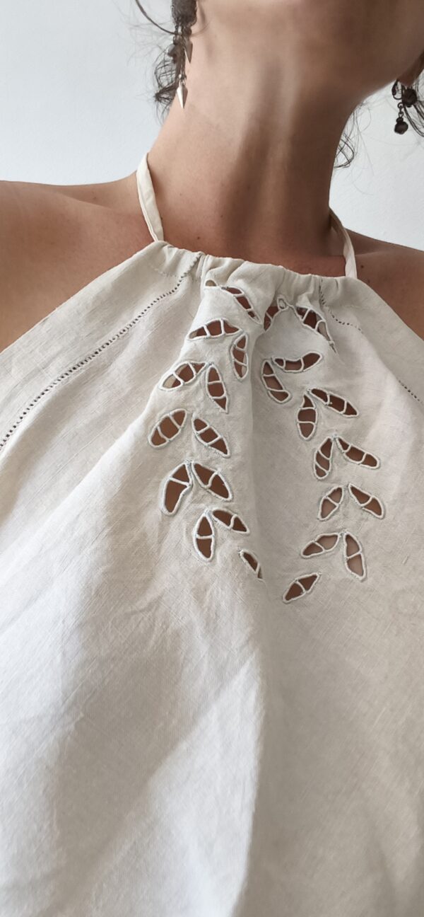Top dos-nu en coton et lin ancien brodé – Rose & Marie – Taille 36 à 44