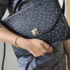 Sac vintage noir en cuir – 31 × 22 cm