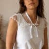 Grand col romantique en crochet ancien – Rose & Marie