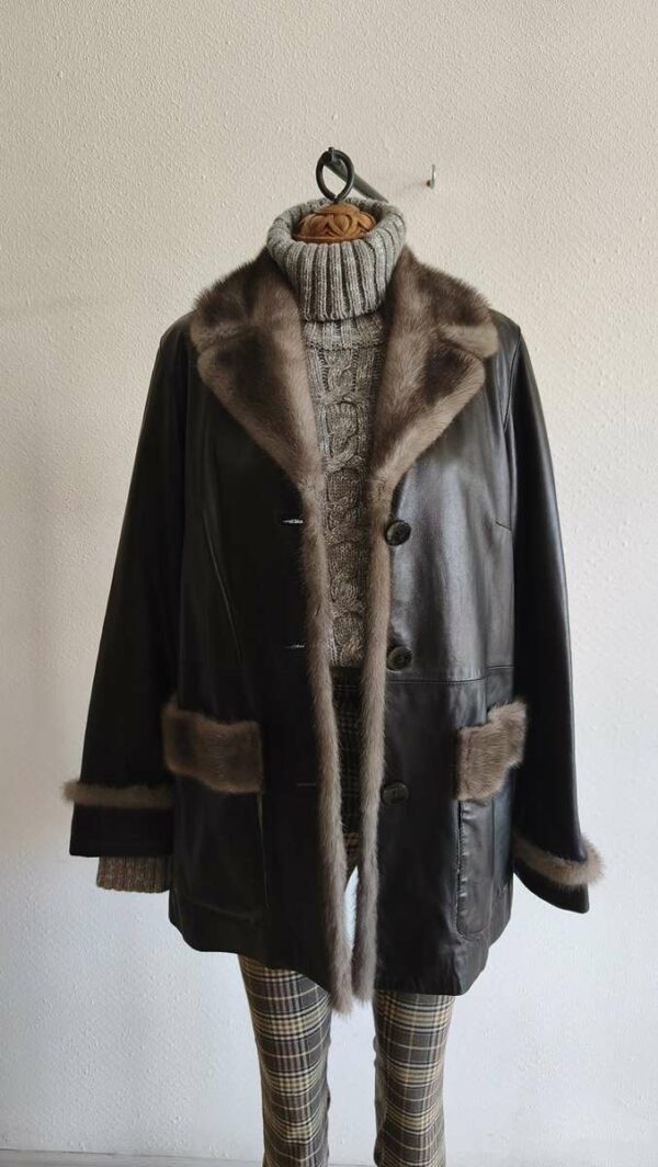 veste vintage en cuir marron chocolat – taille 40 – 59 €