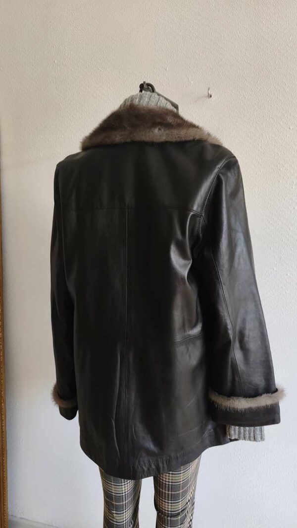veste vintage en cuir marron chocolat – taille 40 – 59 €