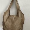 Sac cabas en cuir véritable taupe – 24 €