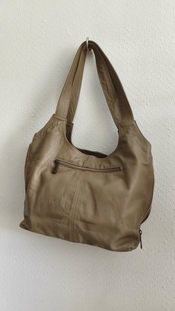 Sac cabas en cuir véritable taupe – 24 €