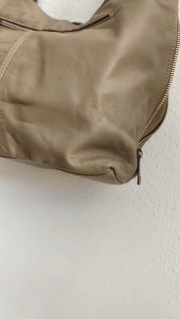 Sac cabas en cuir véritable taupe – 24 €