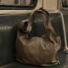 Sac cabas en cuir véritable taupe – 24 €