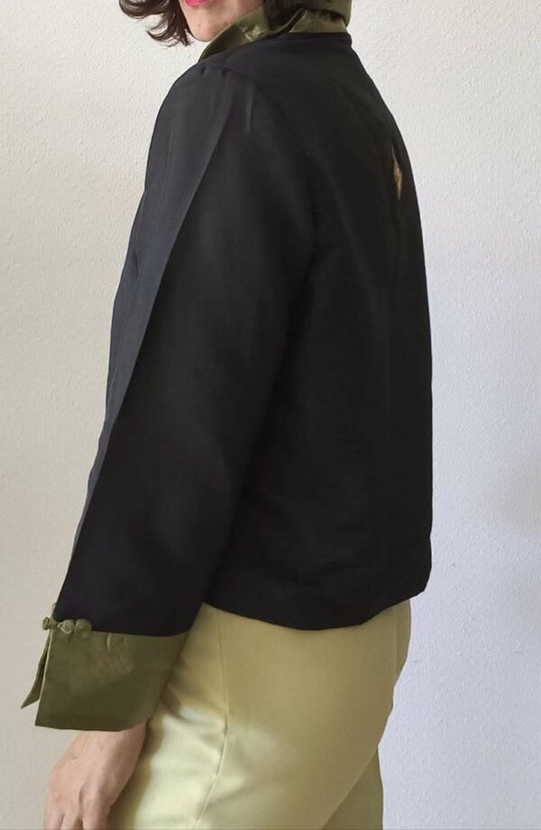 Veste vintage japonisante noire et verte – taille 40/42 – 19 €