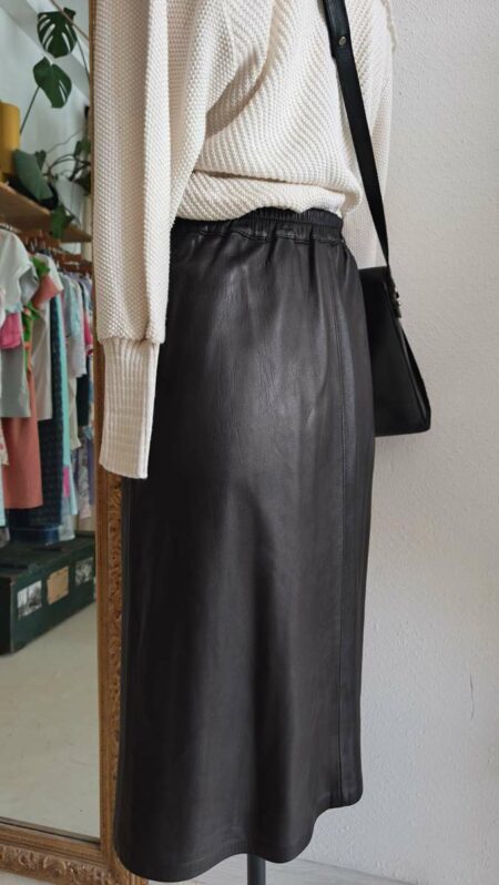 Jupe midi vintage en cuir noir – Taille 34/36