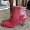 Bottines Zara en cuir rouge à talons – Neuves