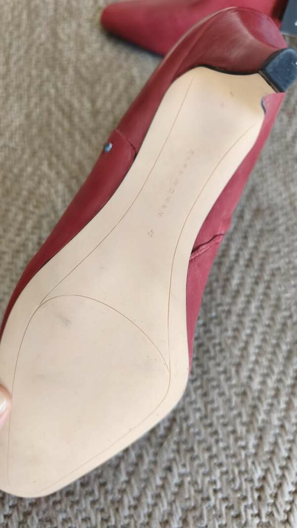 Bottines Zara en cuir rouge à talons – Neuves