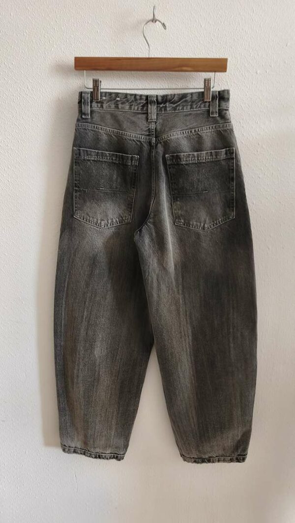 Jean barrel gris délavé Bershka – Taille 36/38