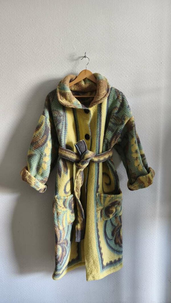 manteau-femme-en-laine-fabrique-en-france
