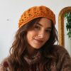 Béret orange façon crochet