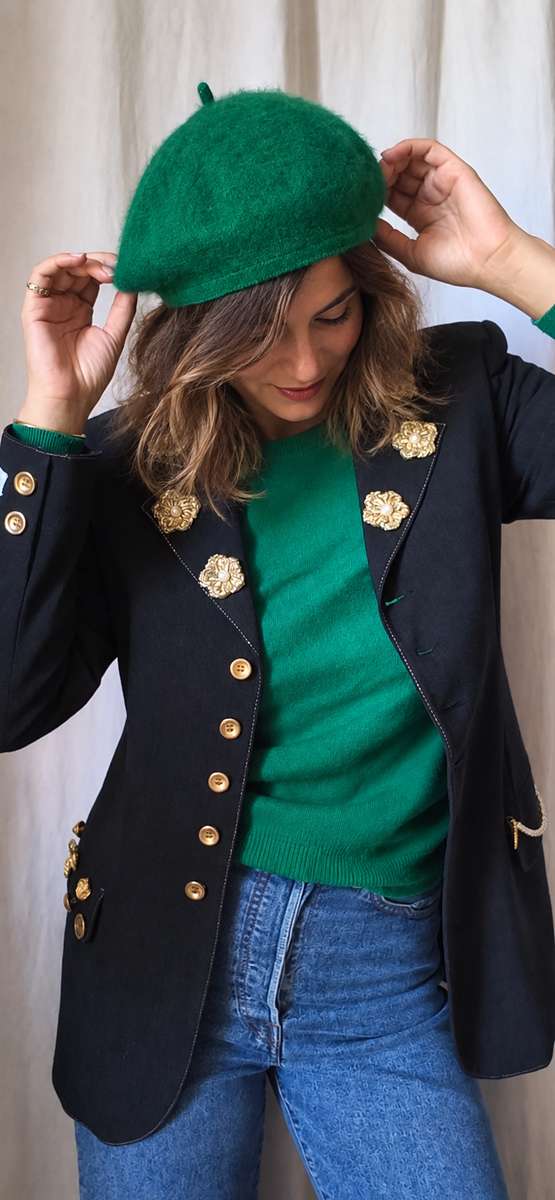 Blazer upcyclé noir – Détails couture & ornements dorés Taille 38/40