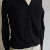 Cardigan vintage noir Donatella femme taille 38, maille fine à motifs losanges ajourés et fermeture boutonnée.