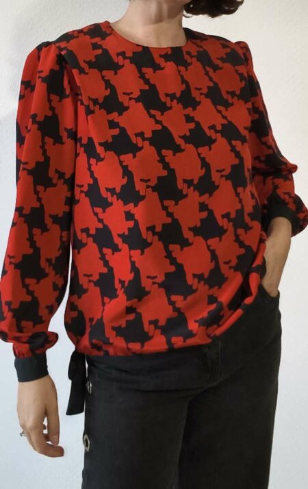 blouse-vintage-pied-de-poule-rouge-noir.jpg