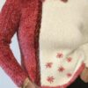 pull-vintage-tricote-main-ecru-rose-femme.jpg ALT photo principale :