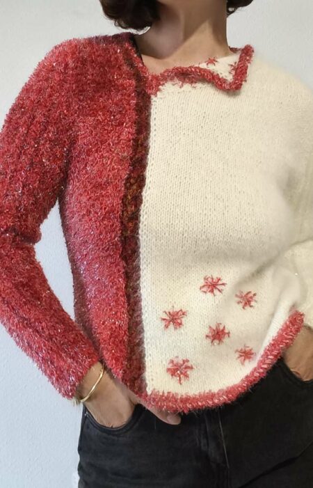 pull-vintage-tricote-main-ecru-rose-femme.jpg ALT photo principale :