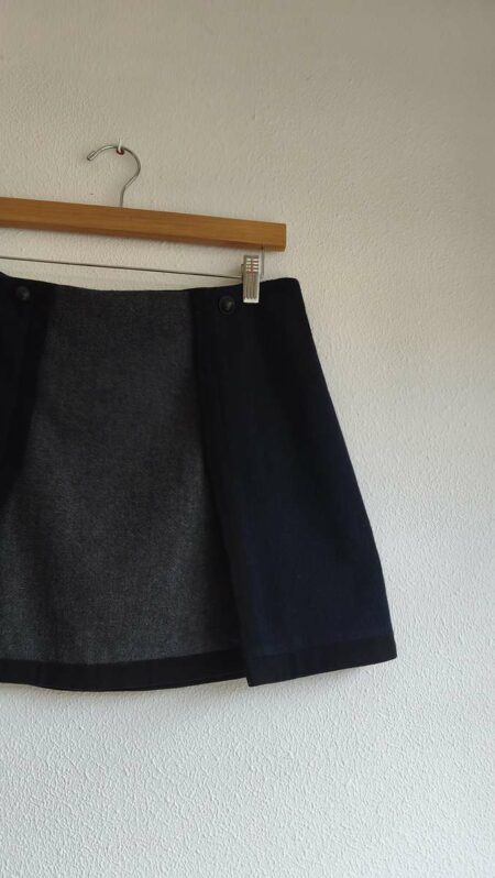 Mini-jupe vintage Kookai bleu marine en laine – Taille 38
