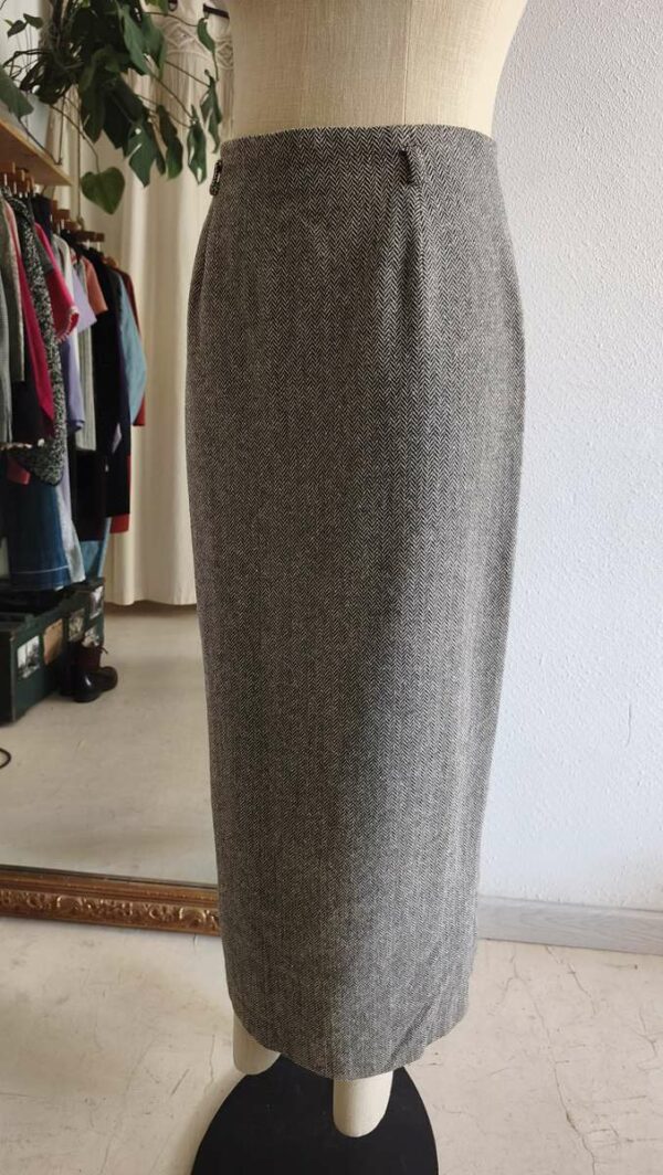 Jupe longue vintage en laine à chevrons gris – Taille 38