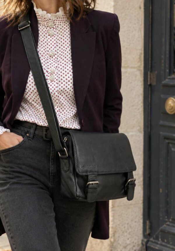 Sac besace en cuir véritable noir – Bandoulière – 31 × 25 cm