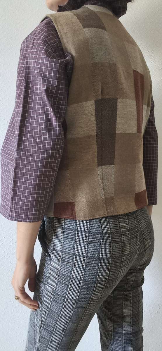 Gilet sans manches femme en laine beige – Dos patchwork – Taille 42