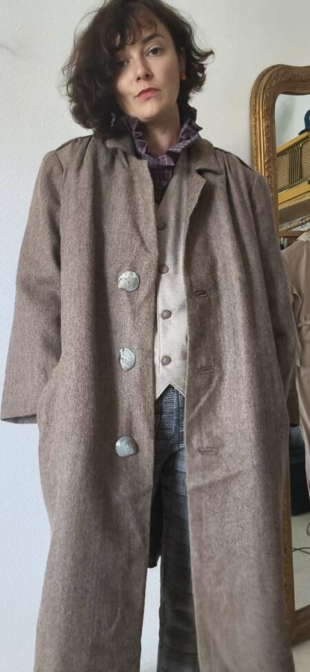 Manteau vintage femme taupe à boutons coquillage – Taille 42