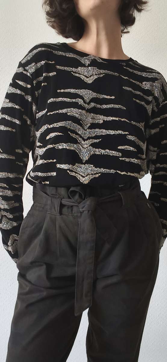 Top vintage années 80 noir à motifs métallisés – Taille 42 à 46