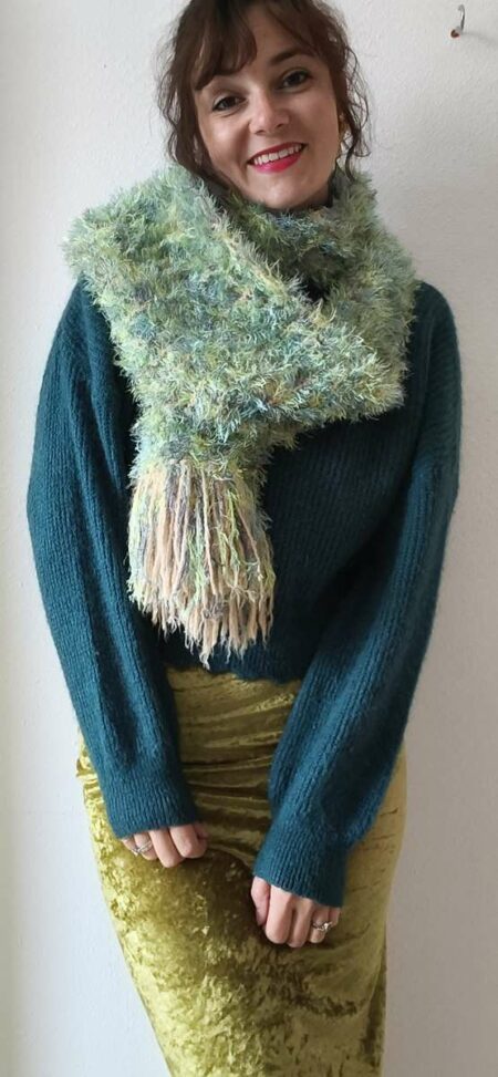 Écharpe longue oversize en maille duveteuse verte – 240 cm
