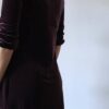 Robe en velours bordeaux Marks & Spencer – Décolleté drapé