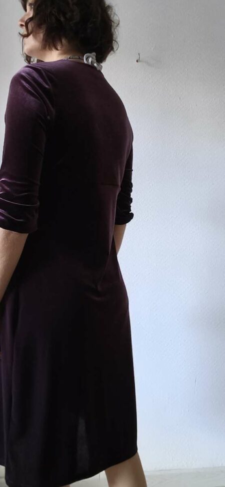 Robe en velours bordeaux Marks & Spencer – Décolleté drapé