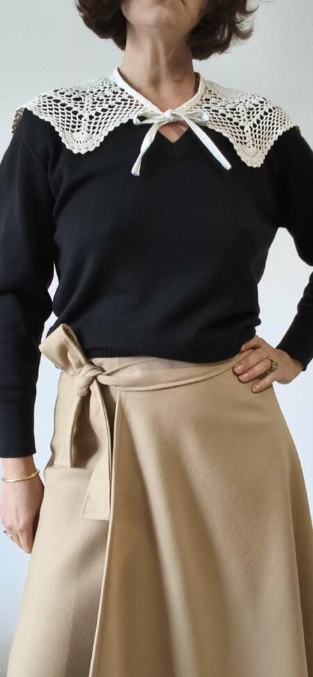 Pull vintage laine femme noir col V | Psychofripes
